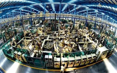 駛向未來(lái) 中國(guó)新能源汽車產(chǎn)業(yè)化的深度轉(zhuǎn)型與戰(zhàn)略布局